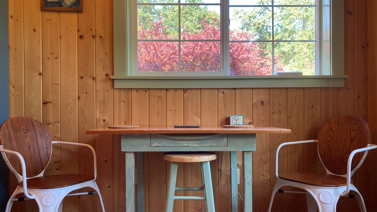 table and chairs